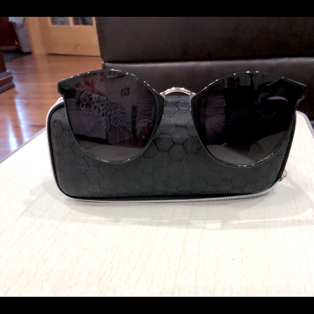 Women’s cateye sunglasses